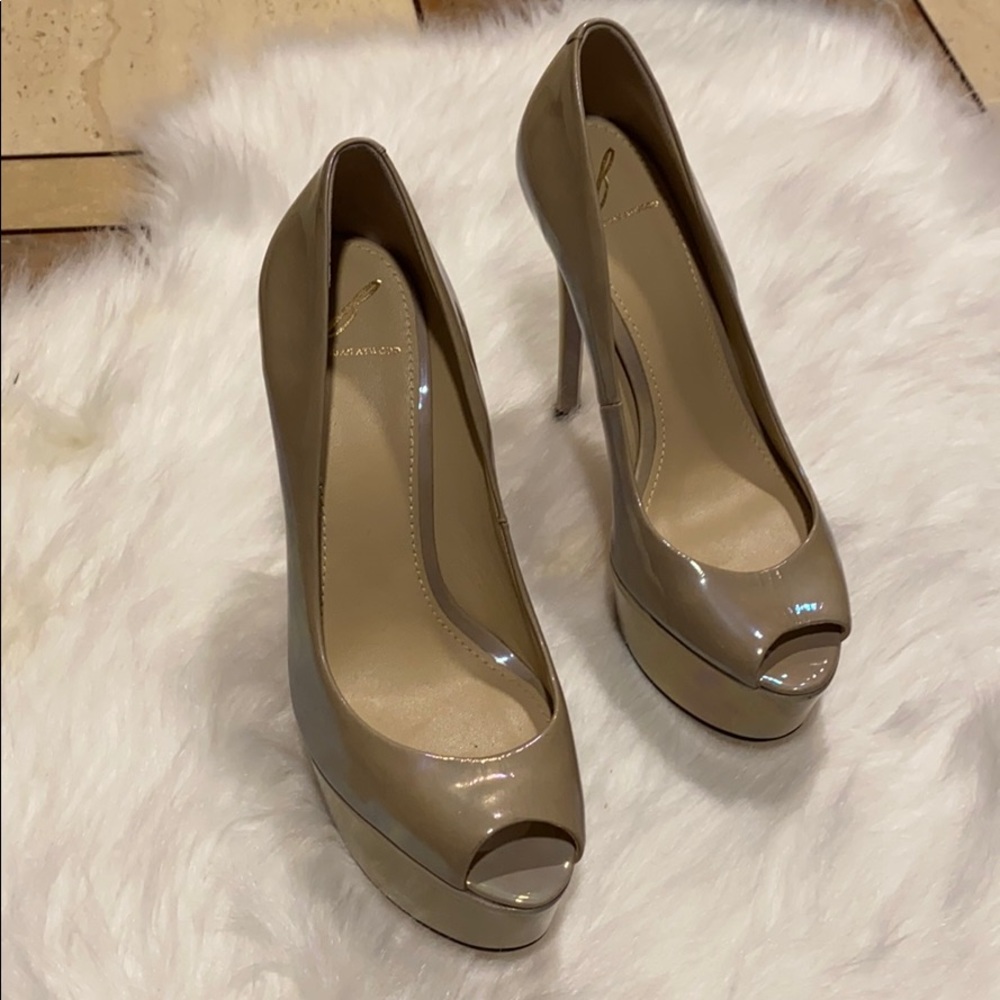 Brown Atwood peep toe pumps!